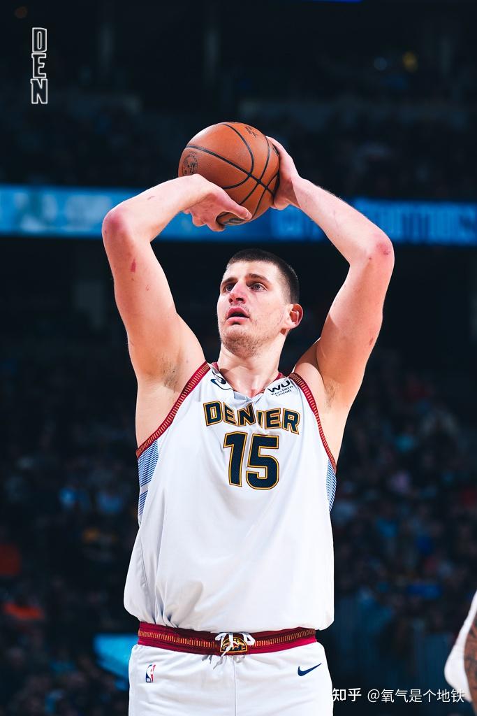 爱游戏ayx平台-包含约基奇对阵C罗展开拉锯大战，最终险胜对手的词条