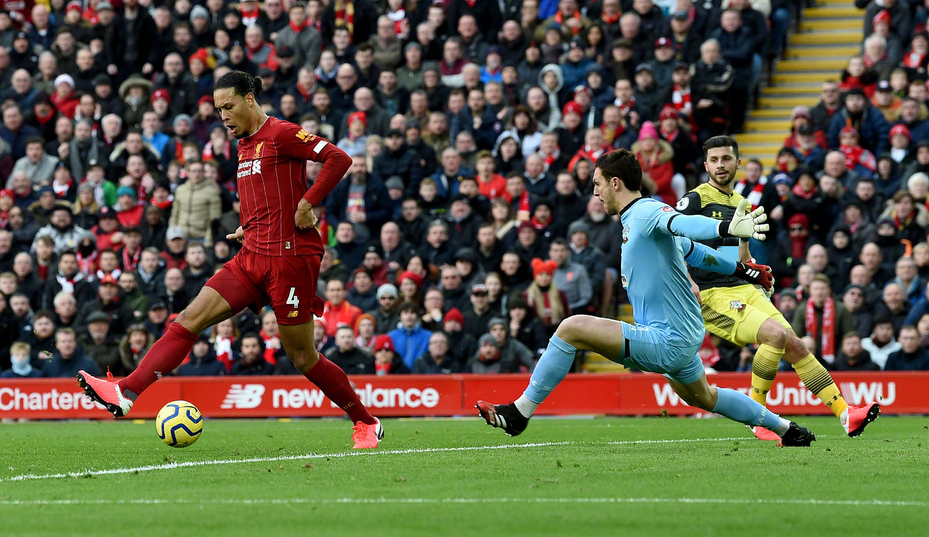 包含风云突变拜仁慕尼黑转会期单刀错失，葡超版图或变，话题不断，球探报告显示潜力的词条